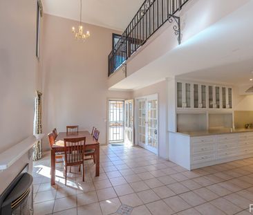 MODERN MULTI-LEVEL LIVING - Photo 2