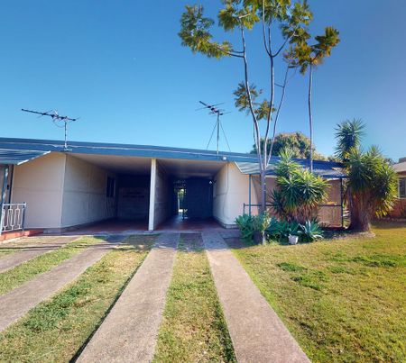 Low-Maintenance Living Near School & Shopping - Photo 2