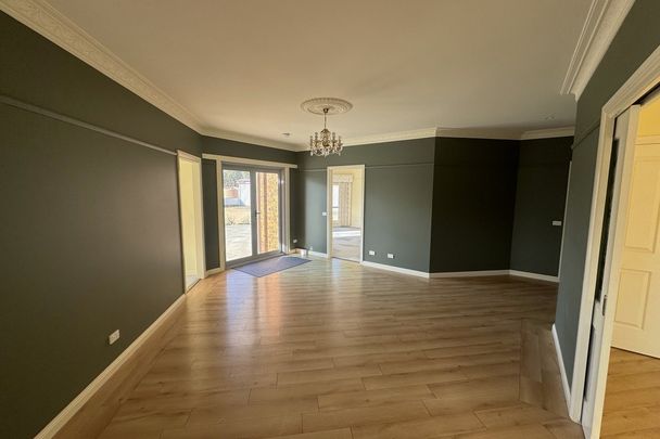 4 Bedroom Immaculate Home - Photo 1