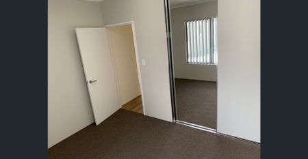 VILLA AVAILABLE IN BECKENHAM - Photo 3