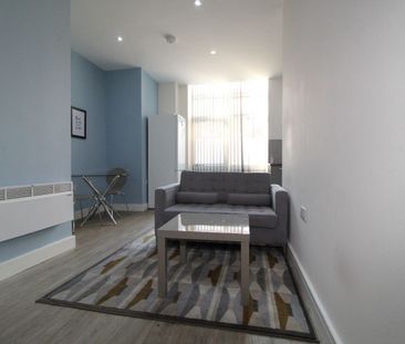 Winckley Square, Flat 04, PRESTON, Lancashire PR1 3JQ - Photo 3