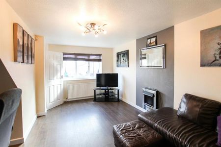 2 bedroom semi-detached house to rent - Photo 2
