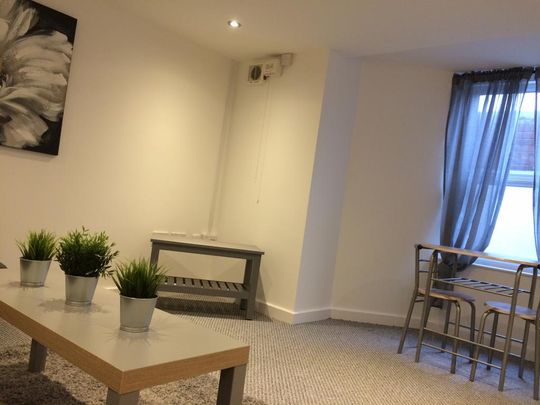 1 bedroom flat to rent - Photo 1