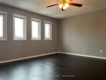 Detached Home For Lease | W8143184 - Photo 5