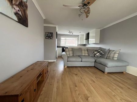 1 bedroom semi-detached bungalow to rent - Photo 2