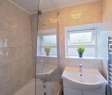 4 bedroom flat share to rent - Photo 5