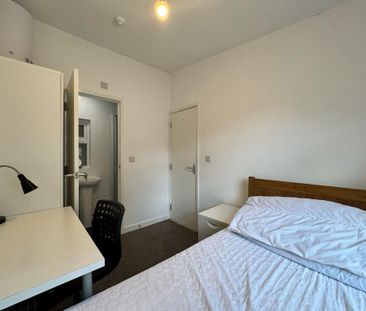 1 bedroom in a house share to rent - Photo 6
