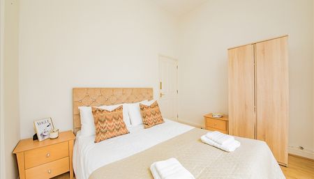 CEDAR HOUSE, W1U, London - Photo 5