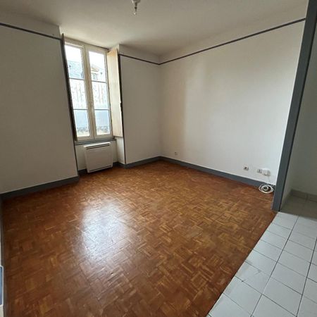 Location Appartement 1 pièce 32m² ALENCON 61000 - Photo 4