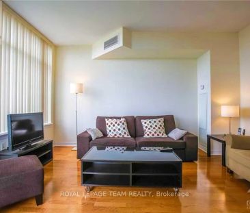 2002 - 570 LAURIER AVENUE W - Photo 2