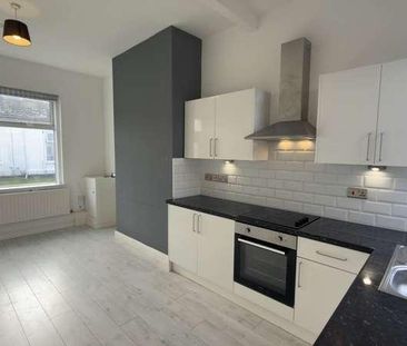 The Square, Grimsby, DN32 - Photo 2