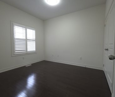 For Lease - 86 Humberstone Crescent, Brampton, Ontario - Photo 2