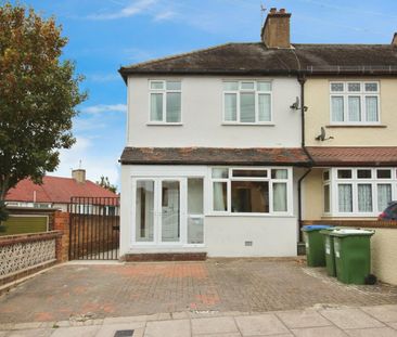 3 bedroom House To Let Total Size: 936 SQ FT - Photo 2