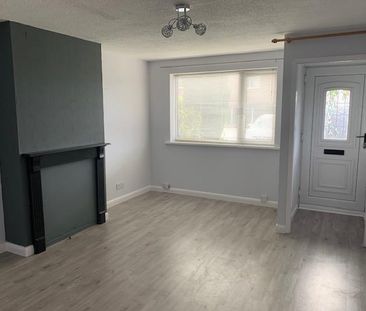 2 bedroom end of terrace house to rent - Photo 1