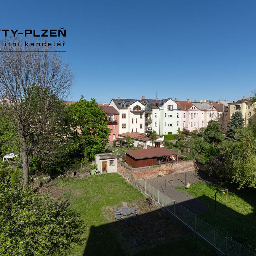 Pronájem bytu 1+kk 33 m² - Photo 1