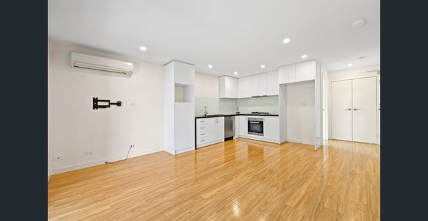 Modern Comfort in the Heart of Balwyn North - Photo 1