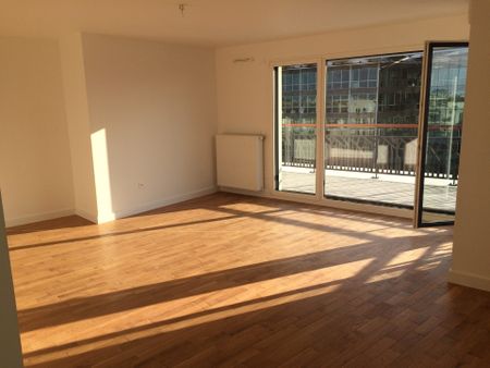 Location Appartement 3 pièces 65m² COLOMBES 92700 - Photo 2