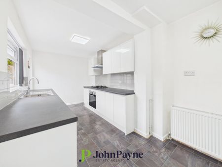 Woodstock Road, Cheylesmore, Coventry, CV3 5HP - Photo 5