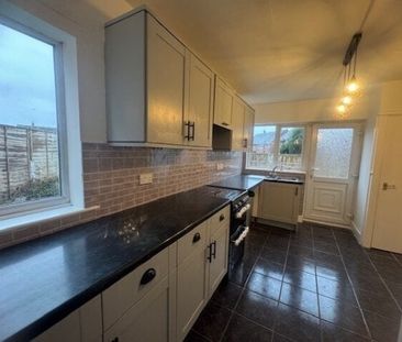 Loxdale Drive, Great Sutton - Photo 3