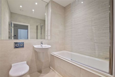 A recently built 1 bedroom apartment finished to a high specification and set on the ground floor. Parking is available on request. Available 14th November and offered unfurnished. - Photo 3