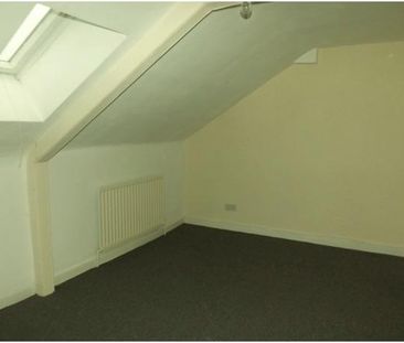 3 bedroom flat to rent - Photo 1