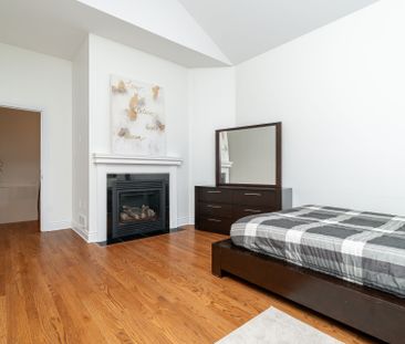 For Lease - 999 Pinecrest Road, Britannia Heights - Queensway Terra... - Photo 6