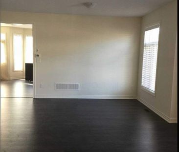 For Lease - 3052 Max Khan Boulevard, Oakville, Ontario - Photo 4