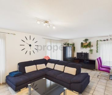 Modernes 2.5-Zimmer-Apartment mit Balkon, Sutz-Lattrigen - Photo 1