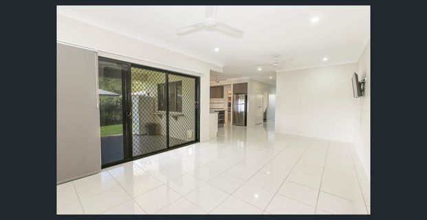 SPACIOUS FAMILY LIVING + MEDIA ROOM + SOLAR + NO REAR NEIGHBOURS - Photo 1