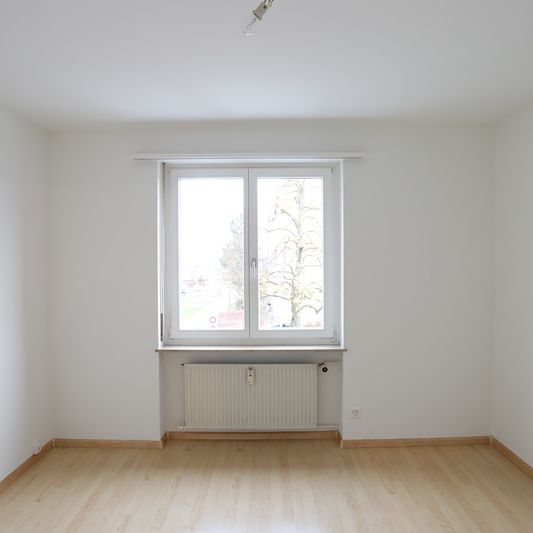 Charmante 3.5-Zimmerwohnung im Grünen - Foto 1