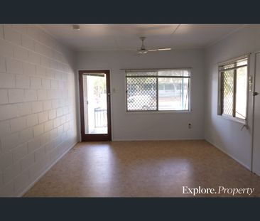 1/69 Malcomson Street, North Mackay, Qld 4740 - Photo 2