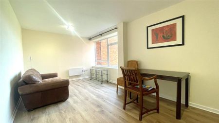 2 bedroom apartment to rent - Photo 5