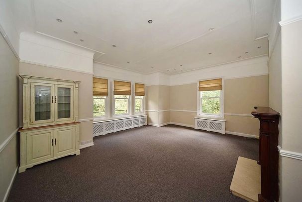 3 bedroom apartment to rent - Photo 1