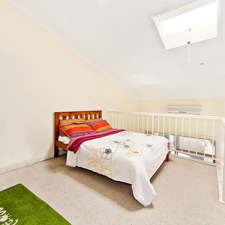 Loft-Style Apartment in the Heart of Chatswood &ast;&ast; Available 25&sol;10&sol;24 &ast;&ast; - Photo 4