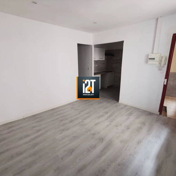 Appartement à louer - Nîmes 2 pièces de 27.1 m² - Photo 1