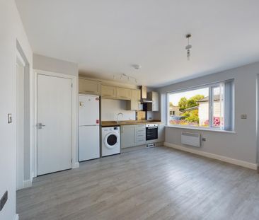 1 bedroom flat to rent - Photo 4