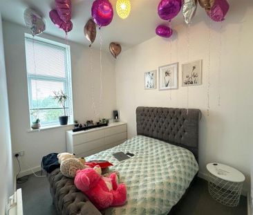 2 bedroom apartment to rent - Photo 3
