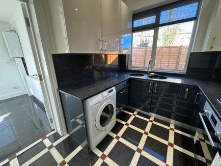 2 bedroom detached house to rent - Photo 3