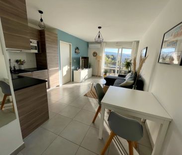 Location Appartement 2 pièces 40m² LA CIOTAT 13600 - Photo 5