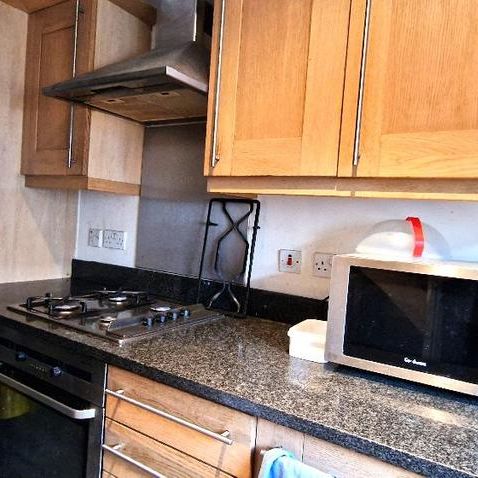 1 bedroom in a house share to rent - Photo 1