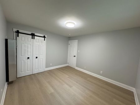 For Lease - 8 Redwood Court Unit# Upper, Barrie, Ontario - Photo 4