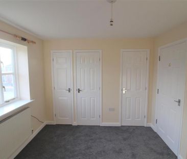3 bedroom terraced house to rent - Photo 2