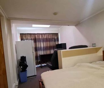 Chic 2BR Apt or en suite studio rooms in Nth Dn - Photo 2