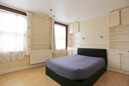 Price £1,950 pcm - Available Now - Part Furnished - Photo 3