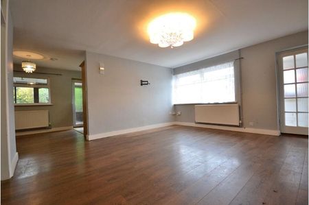 Field End Close, Gaywood, King’s Lynn - Photo 3