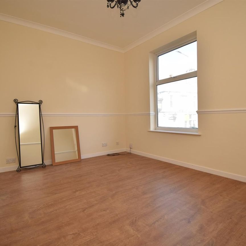 Wakefield Road, Normanton - Photo 1