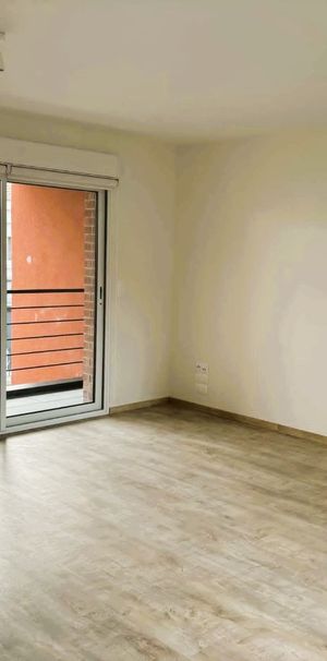 Location Appartement 2 pièces 60m² HAZEBROUCK 59190 - Photo 1