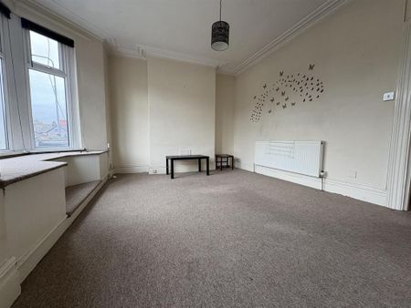 2 bedroom duplex to rent - Photo 2