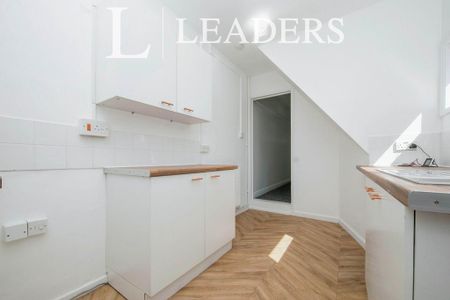 2 bedroom terraced house to rent - Photo 5