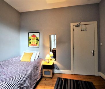 4 bedroom flat to rent - Photo 5